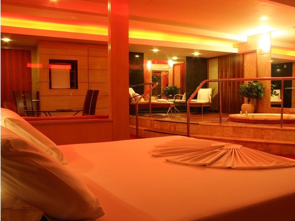 Motel Sunny (Adults Only) Belo Horizonte Buitenkant foto
