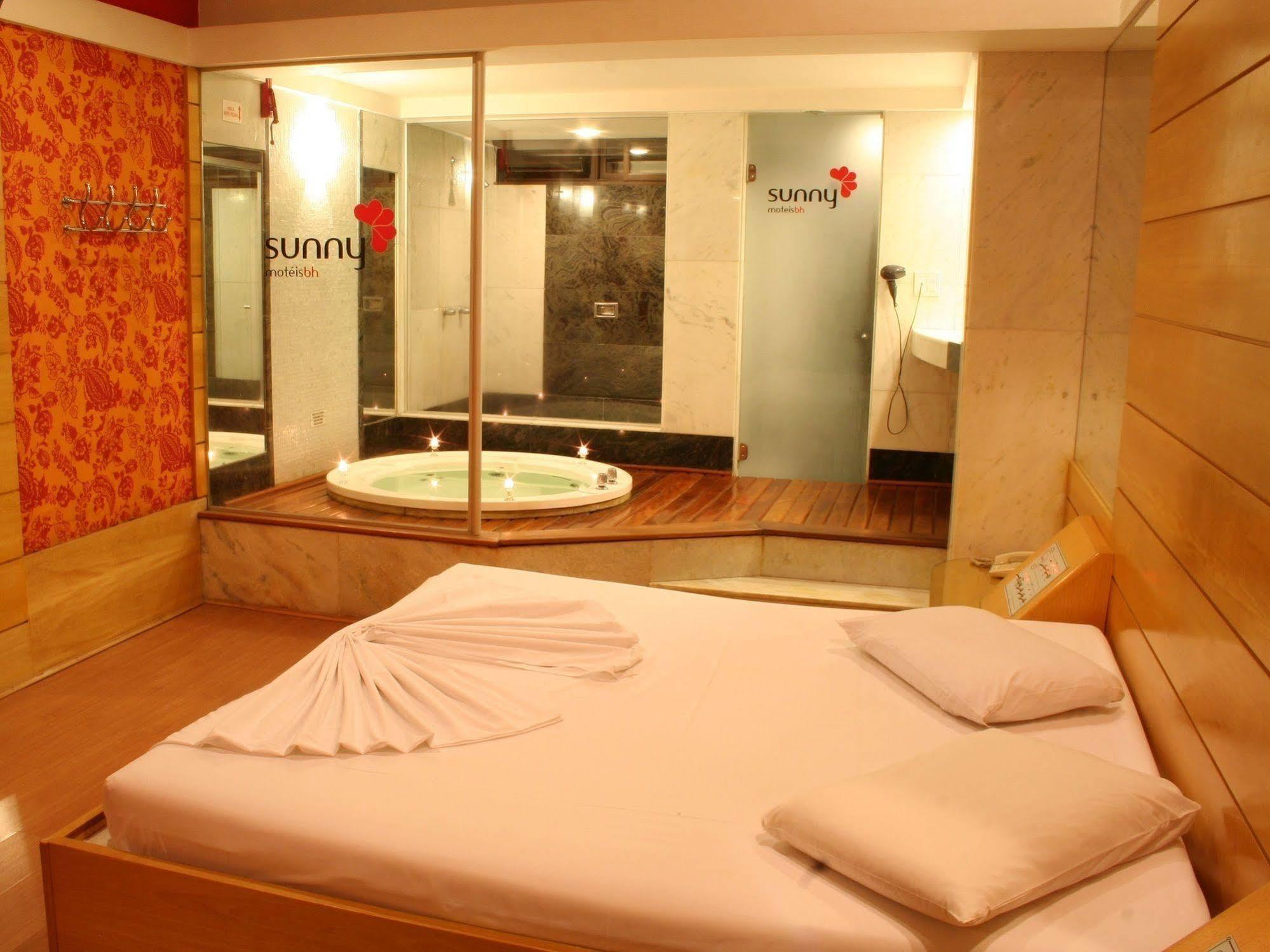 Motel Sunny (Adults Only) Belo Horizonte Buitenkant foto