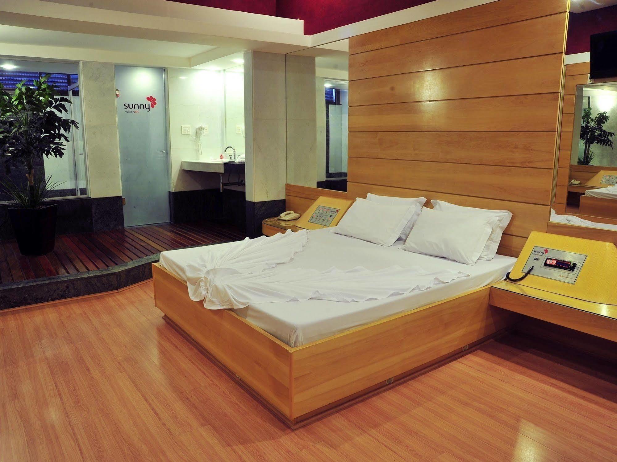 Motel Sunny (Adults Only) Belo Horizonte Buitenkant foto