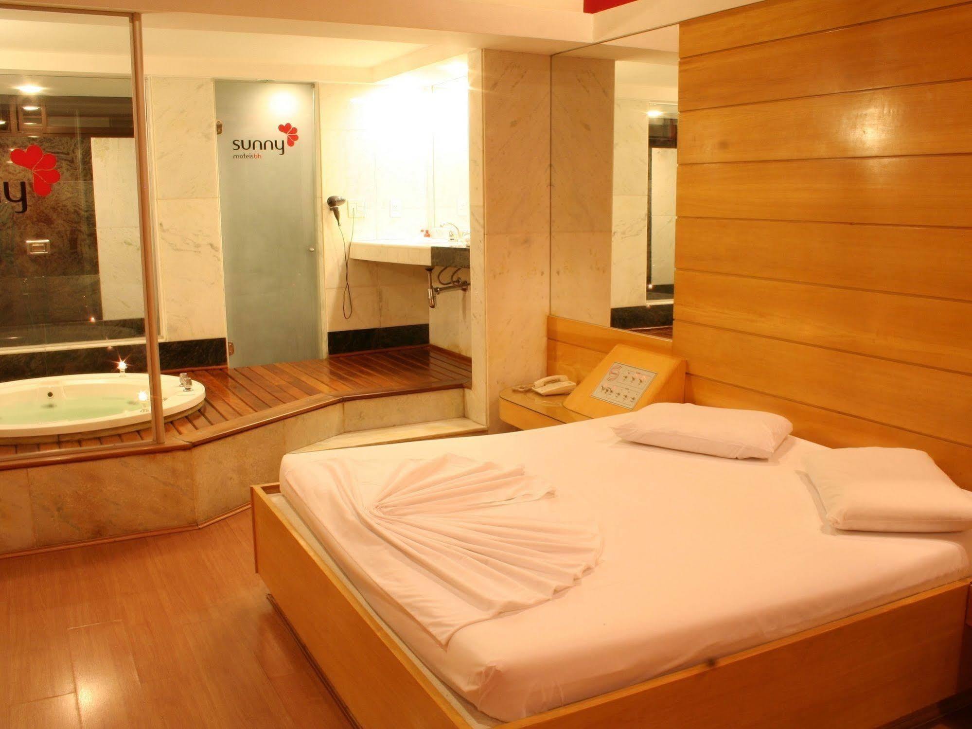 Motel Sunny (Adults Only) Belo Horizonte Buitenkant foto